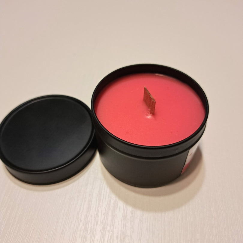 Personalizovaná vonná svíčka s dřevěným knotem