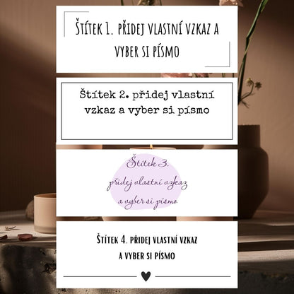 Čtyři styly štítků Kiskedves – ukázky písem, na každém „Štítek 1.–4. přidej vlastní vzkaz a vyber si písmo“